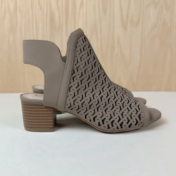 C Comfort EST. 1946 Taupe Gray Slingback Block Heel Sandal Booties - Picture 2 of 10
